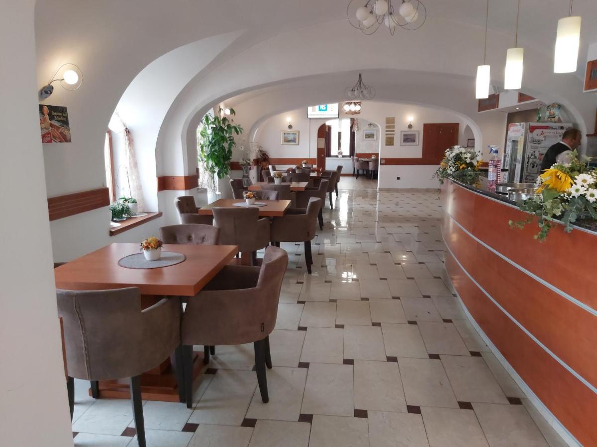 Hotel Amalia Ludbreg Extérieur photo